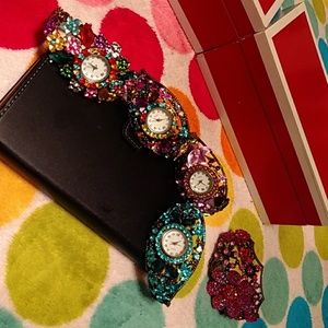 New Beautiful multi colors bangle watches/bangle